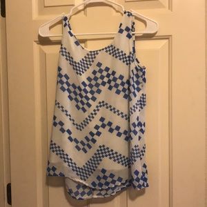 Blue and white tank